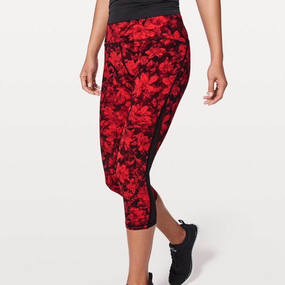 Lululemon Train Times Crop 21" Carmine True Red Black, size 6